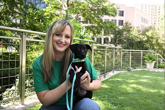 Hug-a-Puppy-2019_Weston-Centre6-562x375y